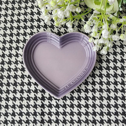 Petssify Heart-Shaped Ceramic Cat Bowl – Wide Anti-Vomiting Stress-Free Design