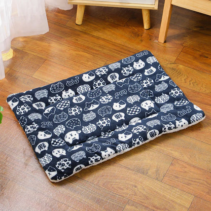 Thickened Comfortable Warm Small Cat Sleeping Cushion Skin-friendly Cute Winter Medium Dog Sofa Mat for Puppy Bed Accessories