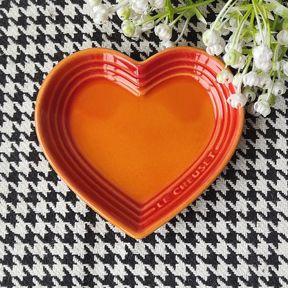 Petssify Heart-Shaped Ceramic Cat Bowl – Wide Anti-Vomiting Stress-Free Design